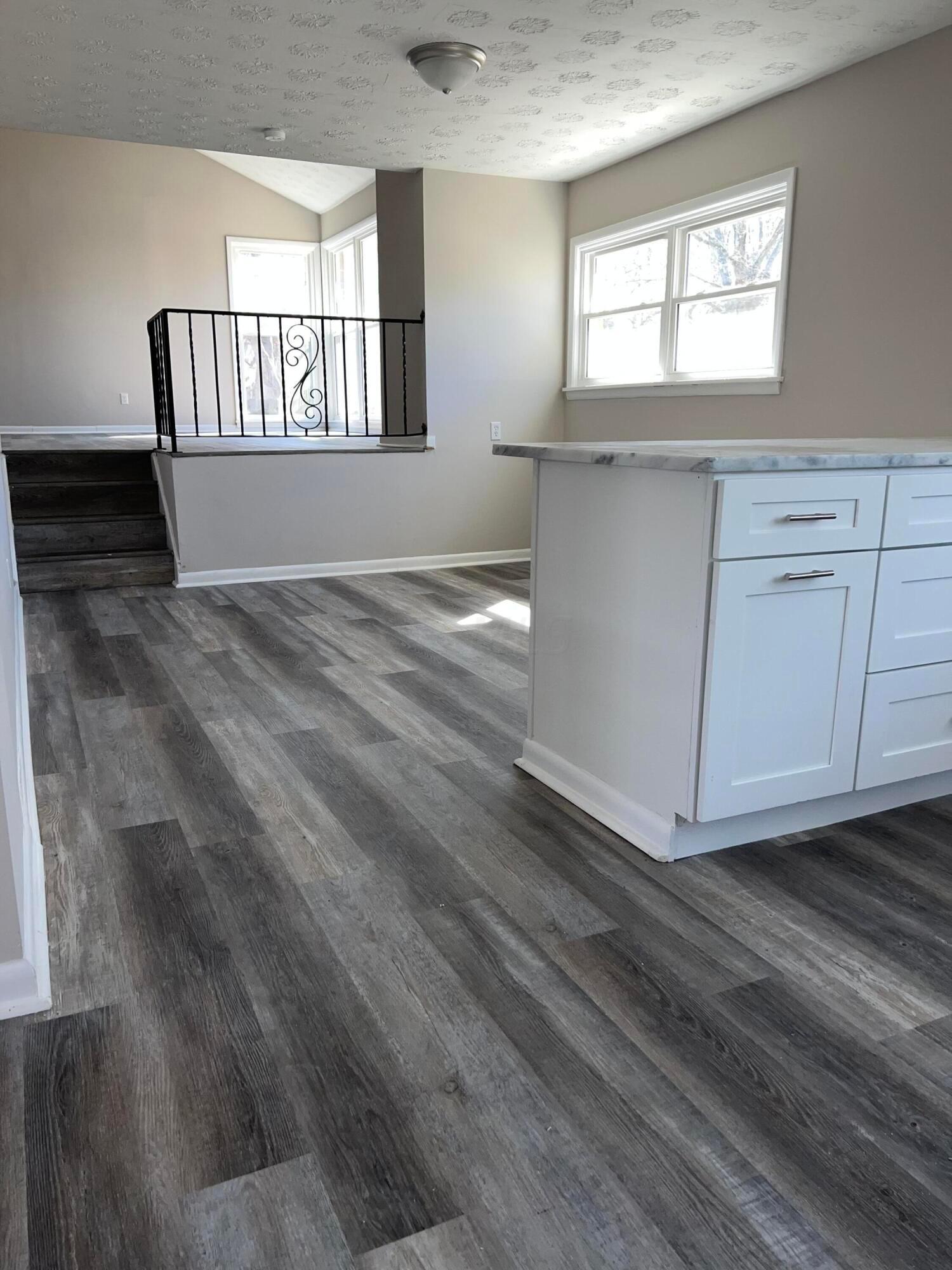 870 Afton Road Columbus, OH 43221 - Photo 24 of 32 629A51A0-9C75-4356-A185-D591AACE4526