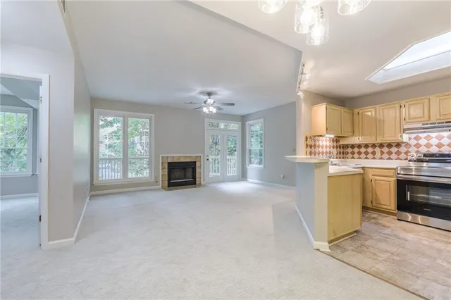 $215,000 | 915 McGill Park Avenue Northeast, Atlanta, GA 30312