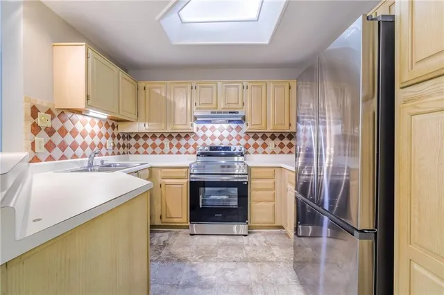 $215,000 | 915 McGill Park Avenue Northeast, Atlanta, GA 30312