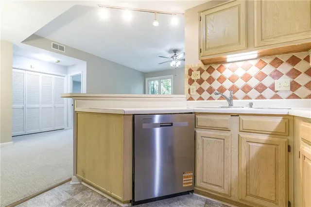 $215,000 | 915 McGill Park Avenue Northeast, Atlanta, GA 30312