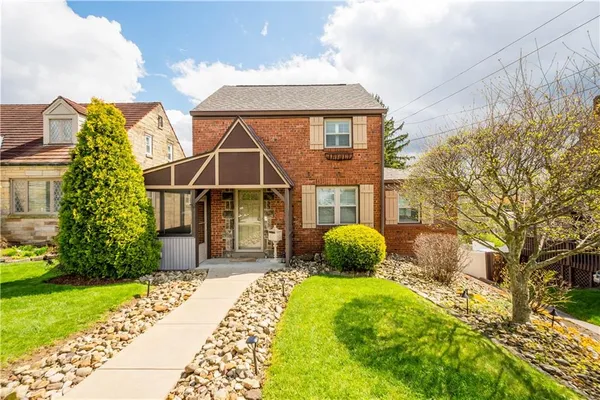 $250,000 | 810 Irwin Drive, Pittsburgh, PA 15236