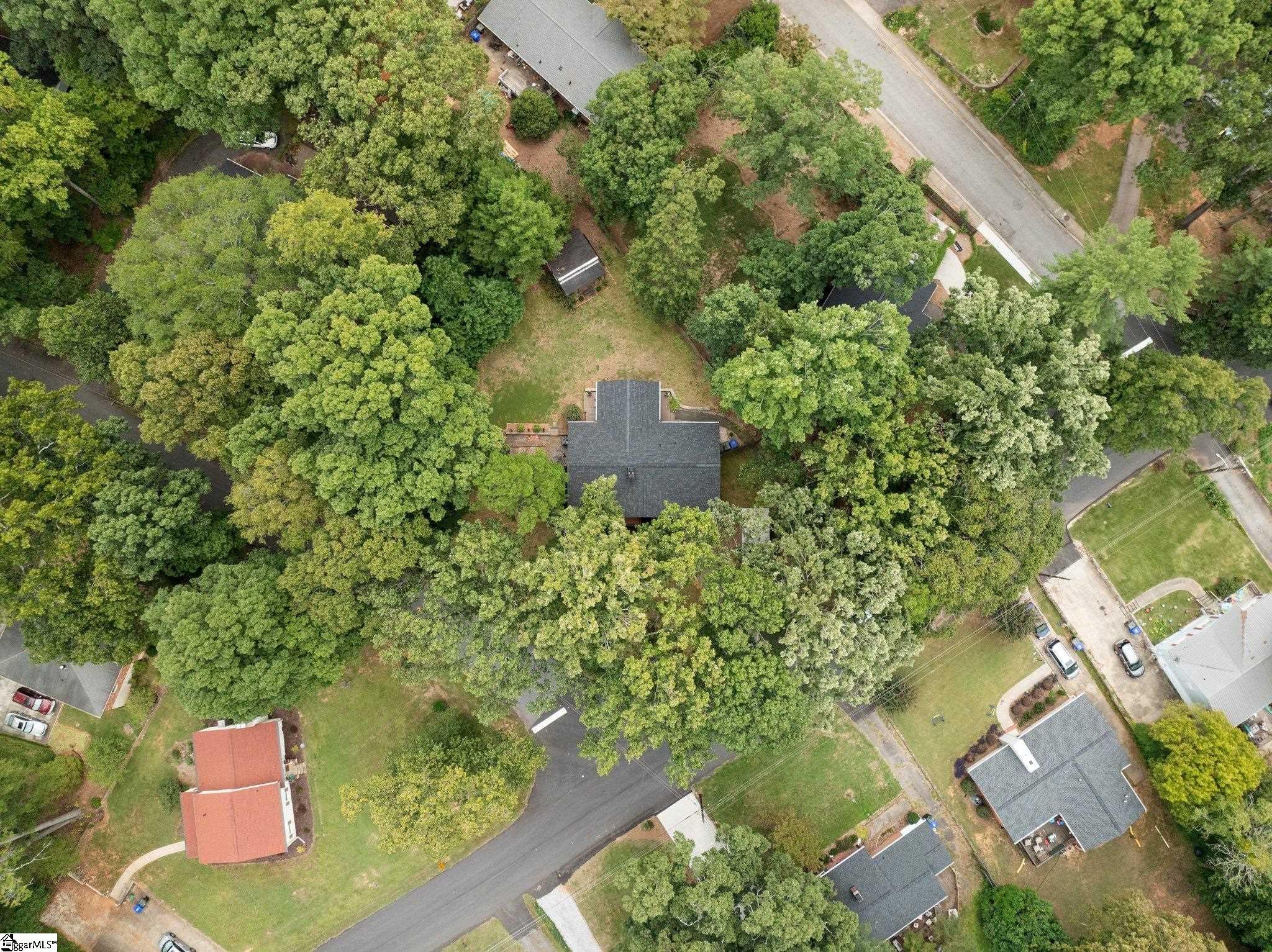 321 Robin Hood Road Greenville, SC 29607 - Photo 45 of 47