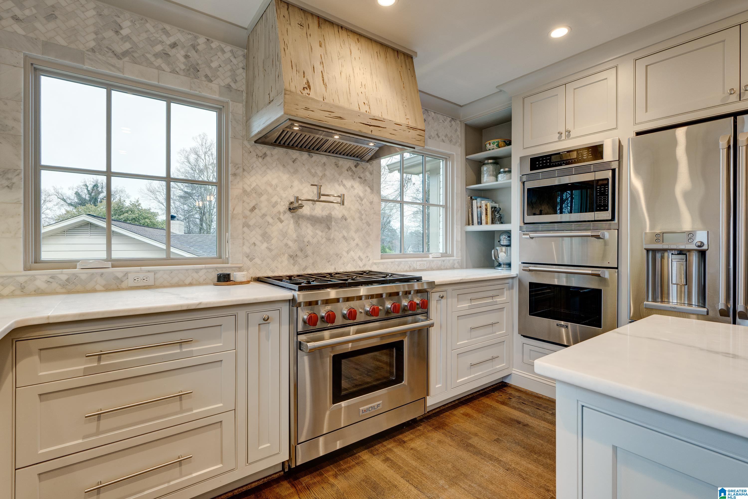 3769 North Woodridge Road Birmingham, AL 35223 - Photo 9 of 34