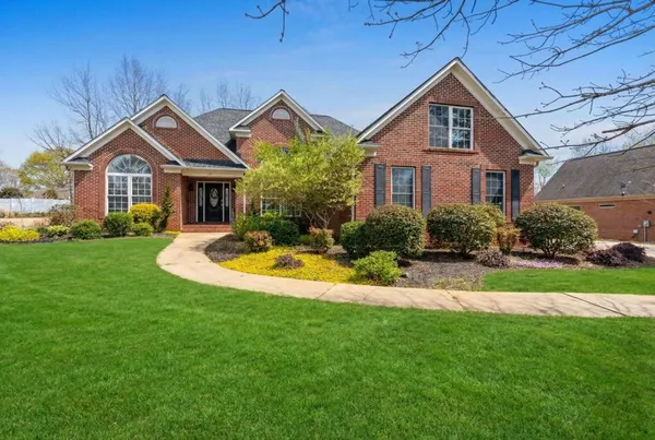 $429,900 | 110 North Carleila Lake Way, Spartanburg, SC 29307