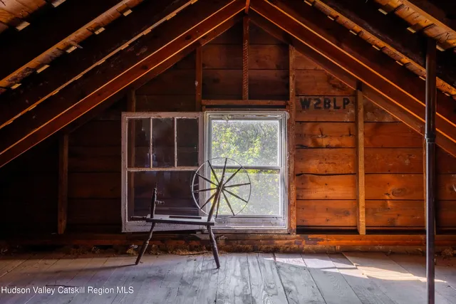 a bench sitting in front of a building
