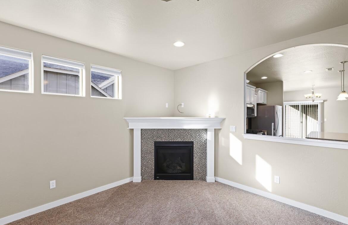 1467 Spring Street Medford, OR 97504 - Photo 6 of 31 IMG_1609