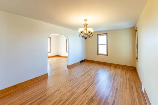 $390,000 | 3405 South White Rock Road, Rochelle, IL 61068
