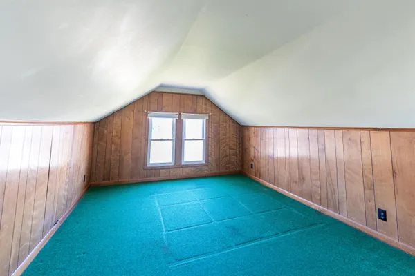 $390,000 | 3405 South White Rock Road, Rochelle, IL 61068