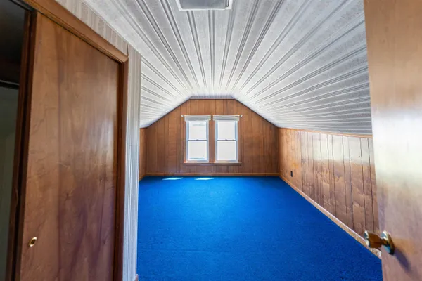 $390,000 | 3405 South White Rock Road, Rochelle, IL 61068