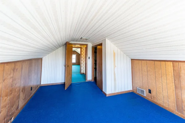 $390,000 | 3405 South White Rock Road, Rochelle, IL 61068