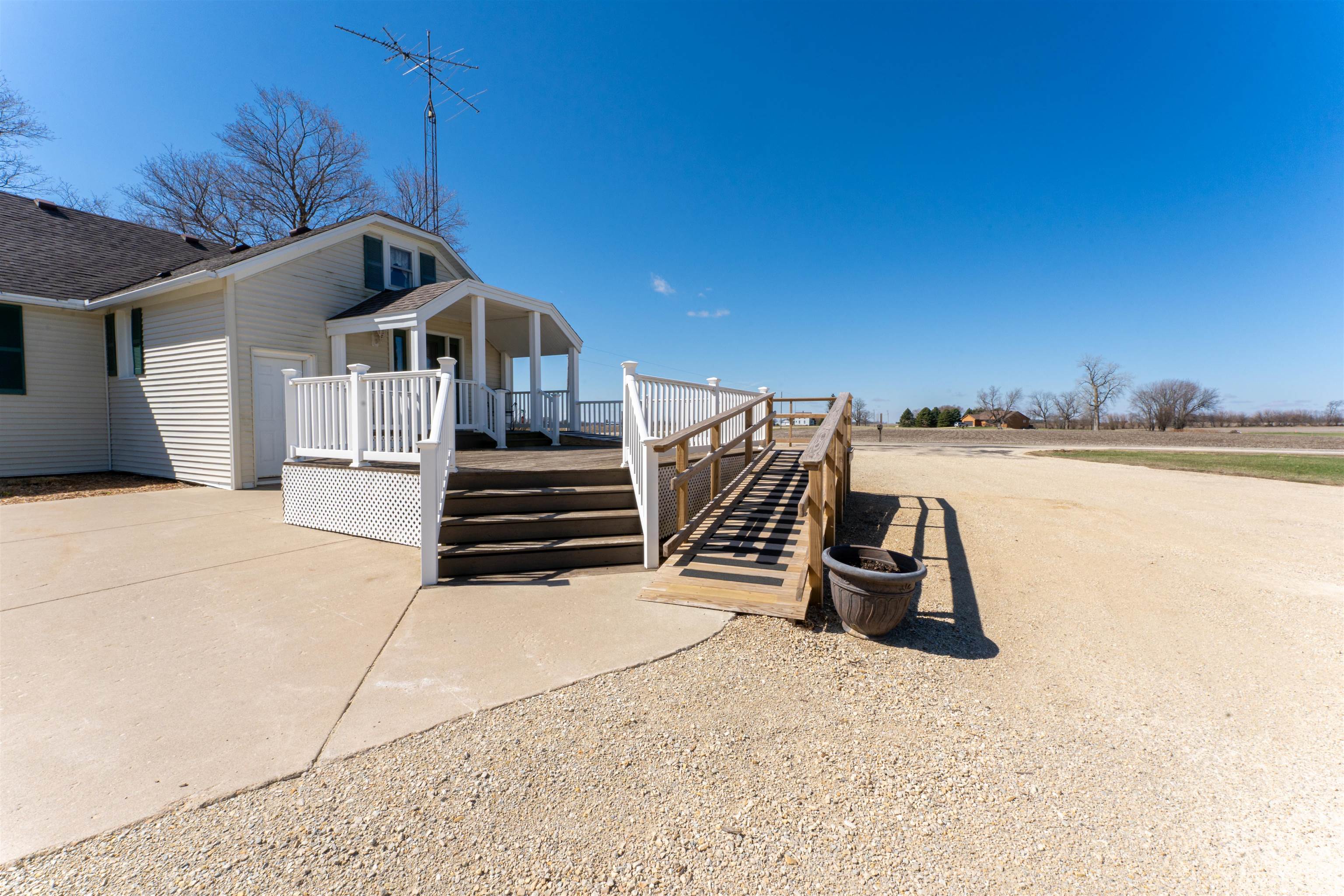 3405 South White Rock Road Rochelle, IL 61068 - Photo 34 of 60