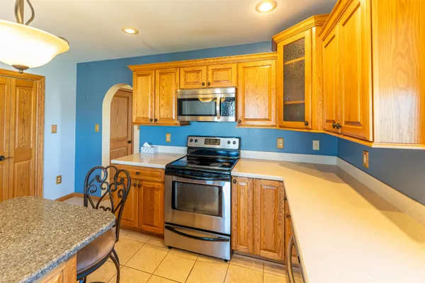 $390,000 | 3405 South White Rock Road, Rochelle, IL 61068