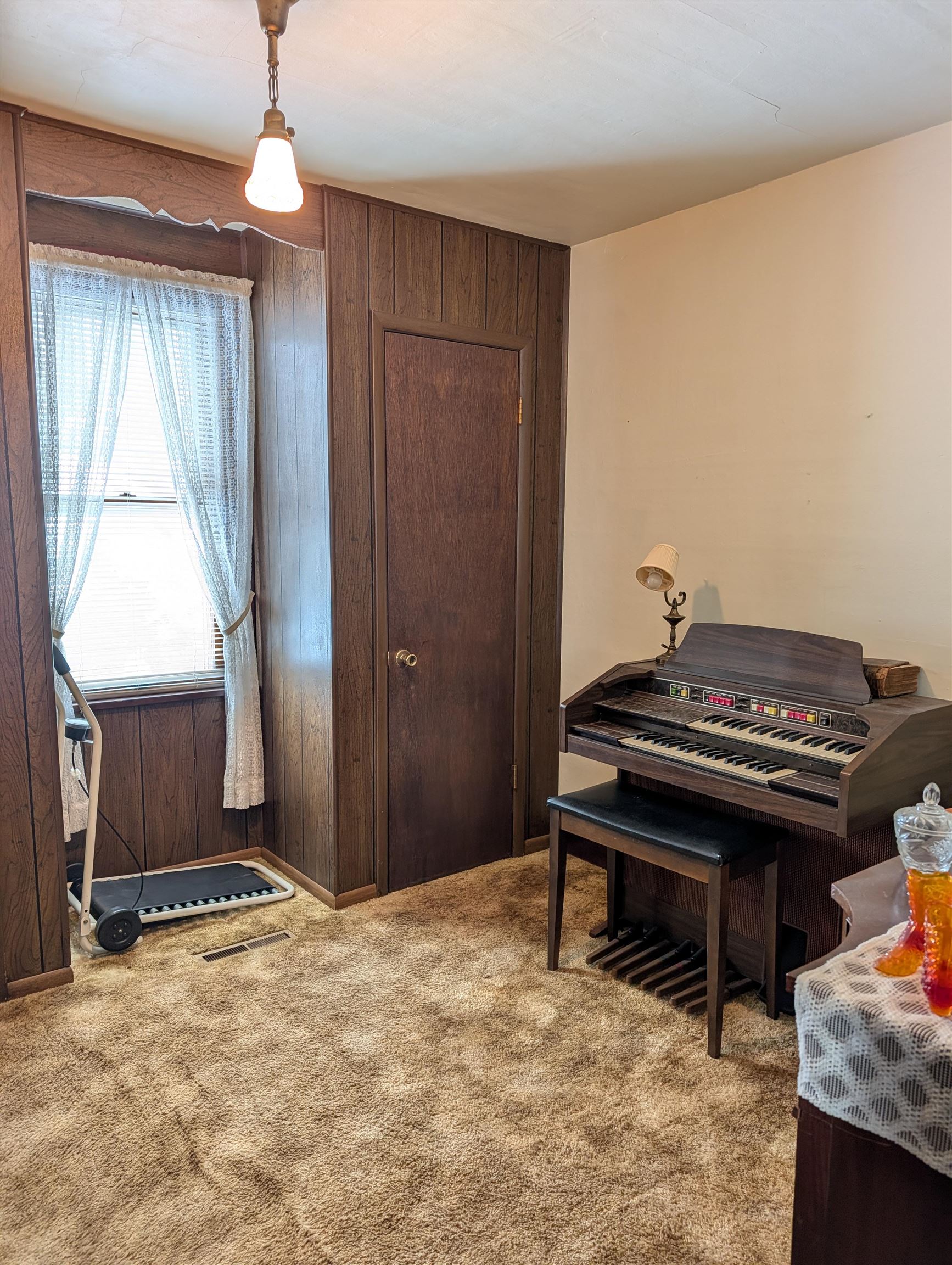 321 Eureka Street Genoa, IL 60135 - Photo 3 of 15 a view of a livingroom with furniture