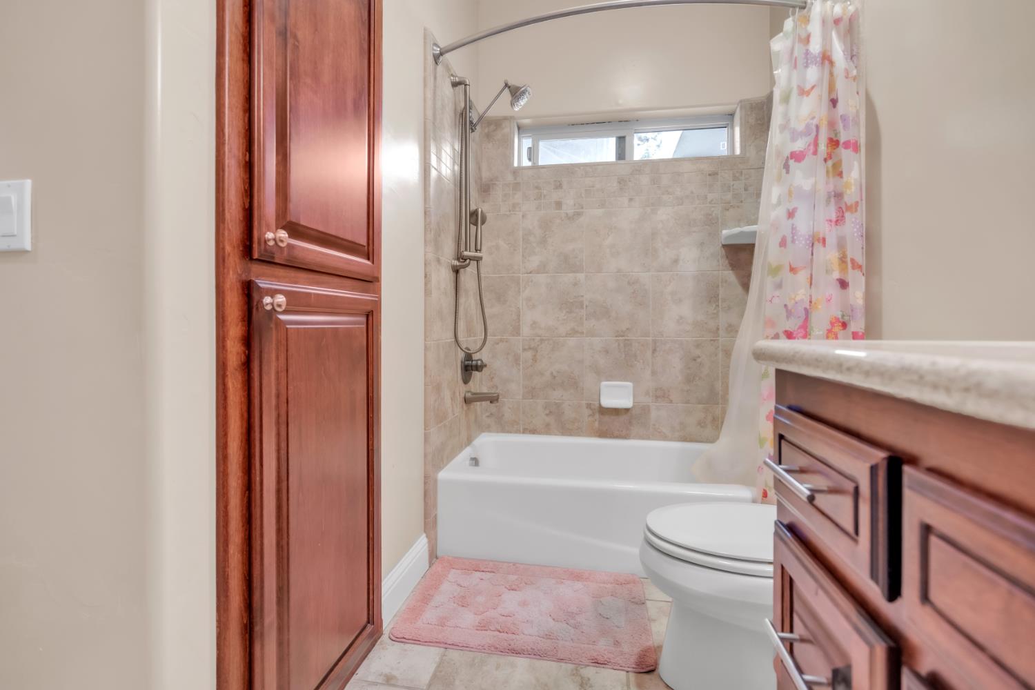 8654 Bradshaw Road Elk Grove, CA 95624 - Photo 24 of 39