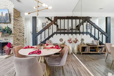 $2,100 | 10819 Crown Colony Drive, Unit 33, Austin, TX 78747