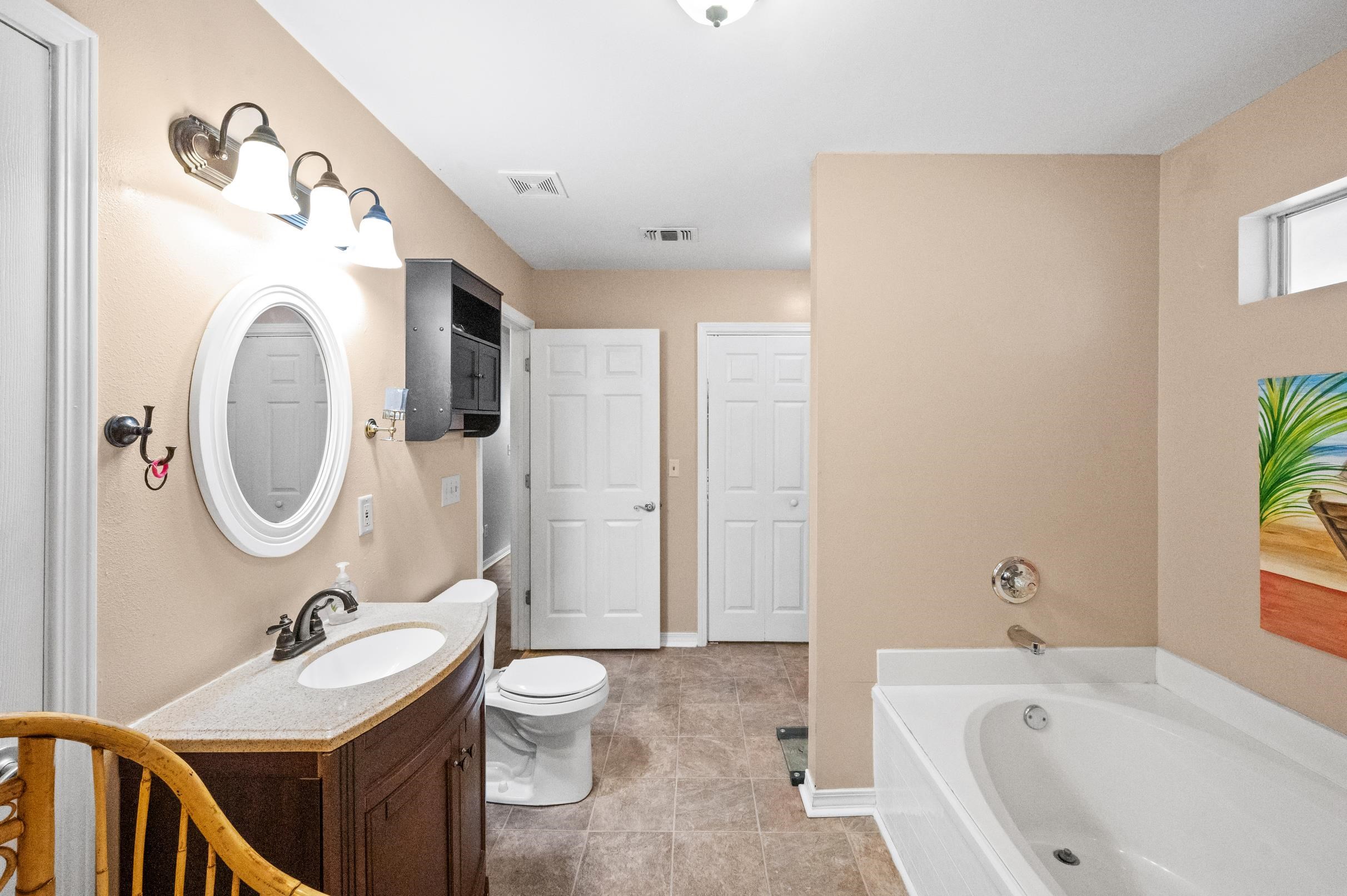 1192 Ridgewood Drive Lillian, AL 36549 - Photo 18 of 36 Bathroom
