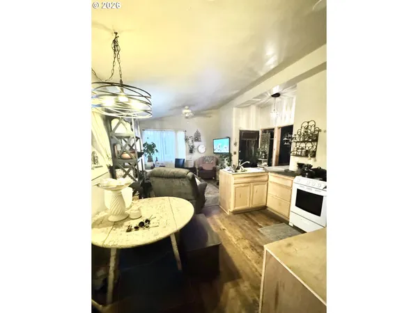 $465,000 | 805 River Road, Eugene, OR 97404