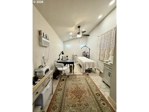 $465,000 | 805 River Road, Eugene, OR 97404