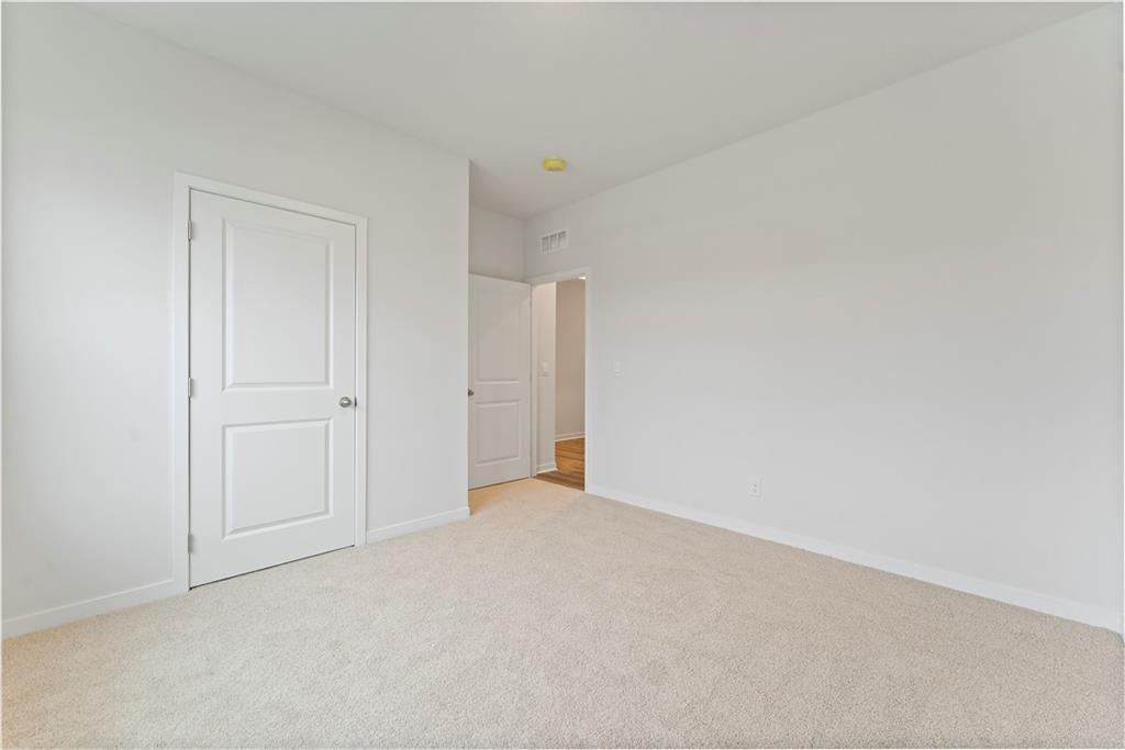 21700 South Madison Street Spring Hill, KS 66083 - Photo 3 of 17
