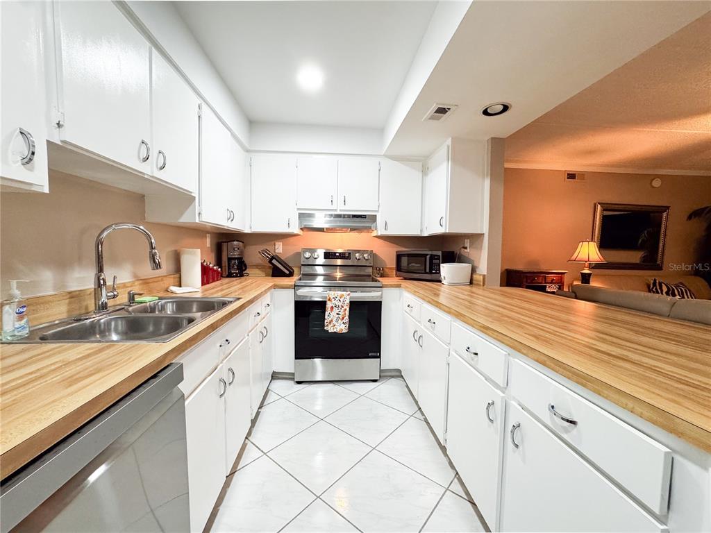 12760 Indian Rocks Road, Unit 510 Largo, FL 33774 - Photo 4 of 52