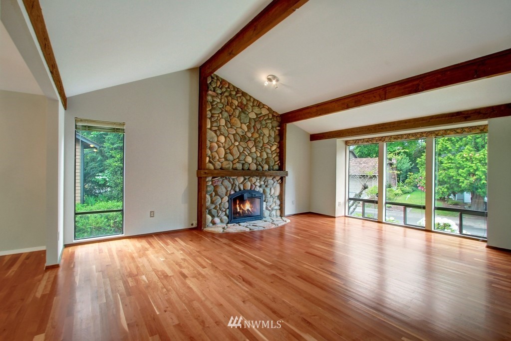 16626 158th Place Southeast Renton, WA 98058 - Photo 3 of 22 Gallery Image 3