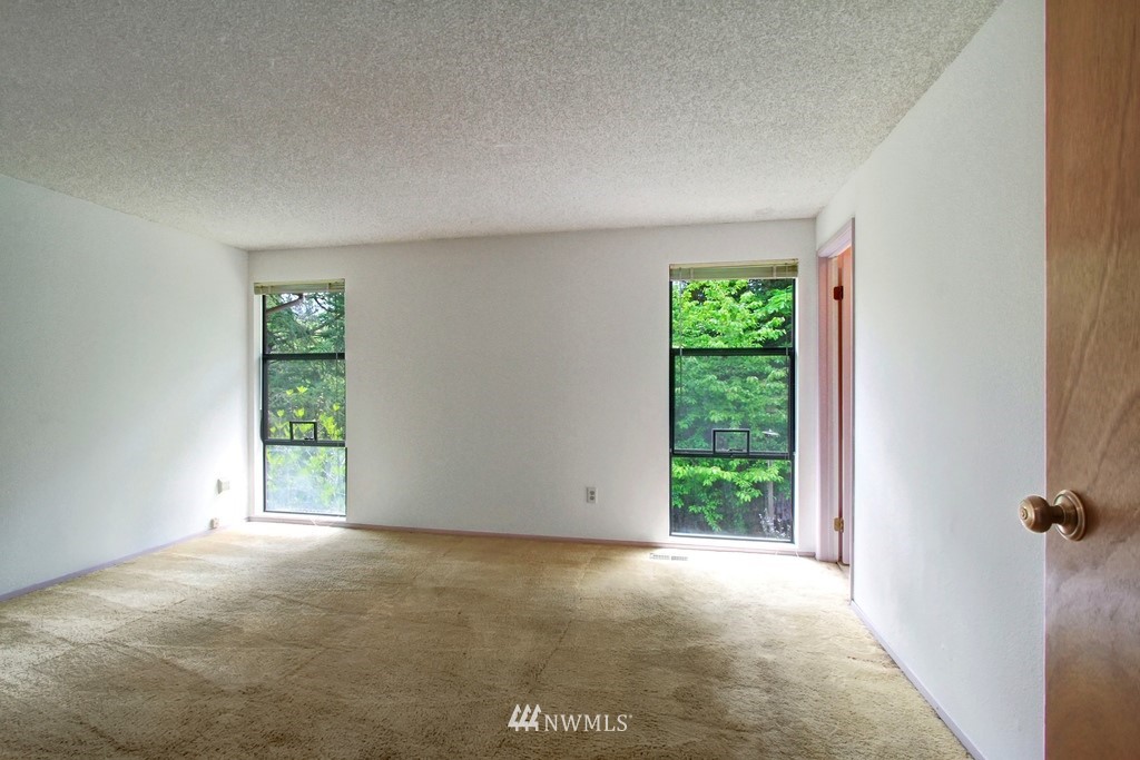 16626 158th Place Southeast Renton, WA 98058 - Photo 9 of 22 Gallery Image 9