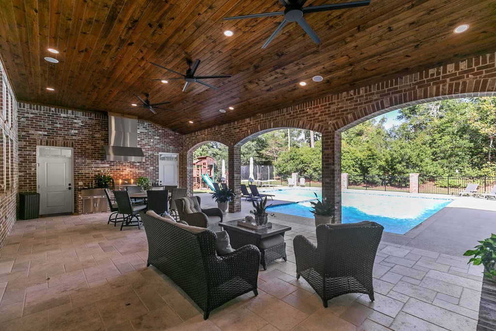 101 Kirk Lane Dothan, AL 36305 - Photo 56 of 93 Outdoor living room