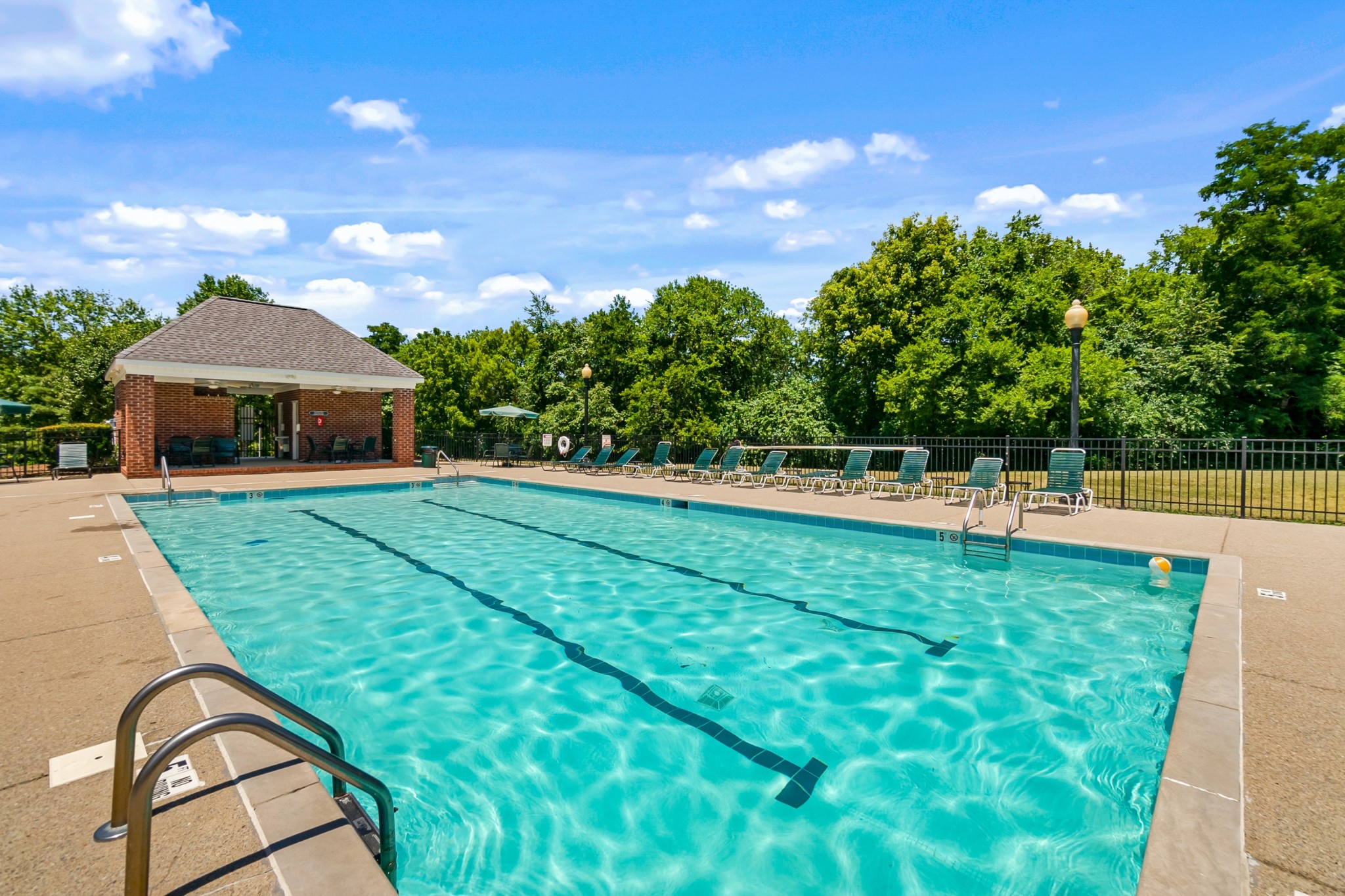 413 Doe Ridge Franklin, TN 37067 - Photo 40 of 42 a view of a backyard with a garden and plants