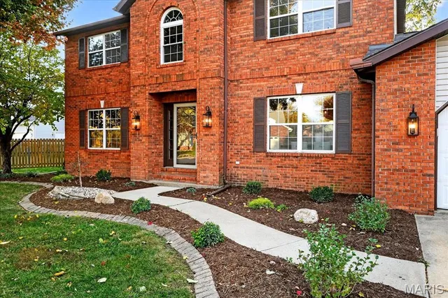 $389,900 | 607 Shamrock Drive, O'Fallon, IL 62269