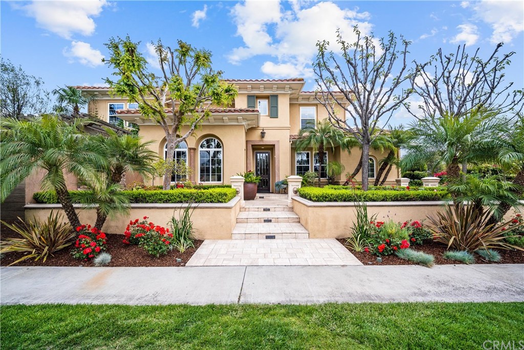 33 Walnut Creek, Irvine
4 Bedrooms & 3 Bathrooms, 3451 sq. ft. and Lot 8775 sq. ft.