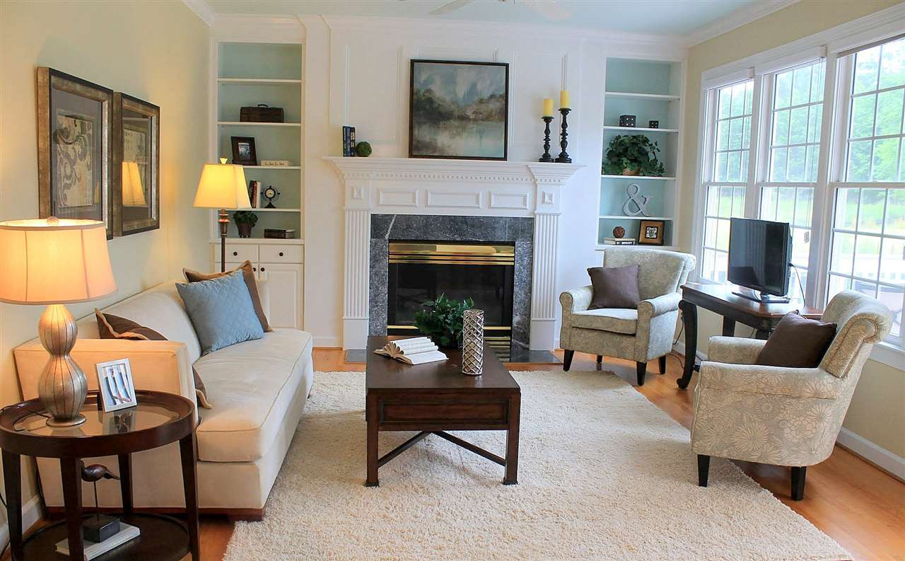 7712 Wilderness Road Raleigh, NC 27613 - Photo 4 of 25 Family Room