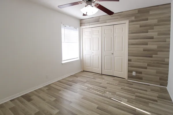 $1,900 | 6907 Stonleigh Place, Austin, TX 78744