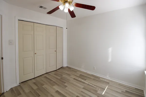 $1,900 | 6907 Stonleigh Place, Austin, TX 78744