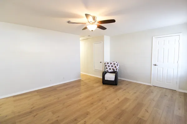 $1,900 | 6907 Stonleigh Place, Austin, TX 78744