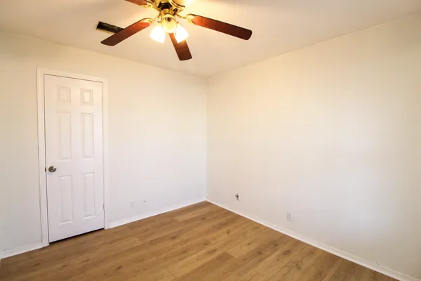 $1,900 | 6907 Stonleigh Place, Austin, TX 78744