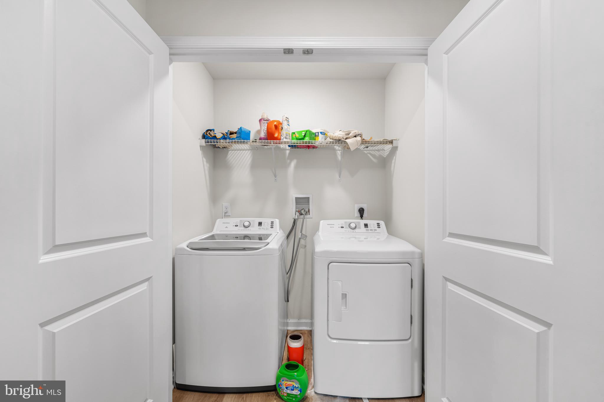 39 Nelsons Way Westampton, NJ 08060 - Photo 23 of 23 a utility room with dryer and washer