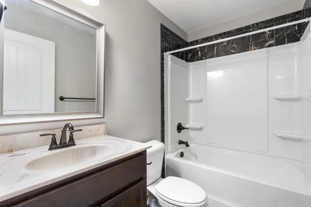 $1,995 | 1629 Kestrel Drive, Clarksville, TN 37040