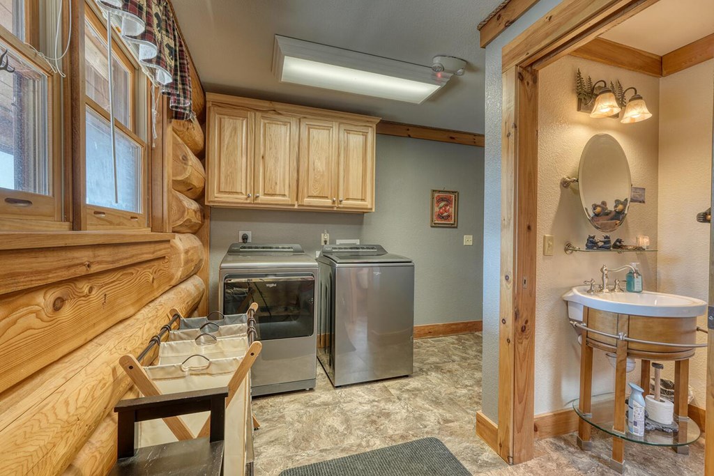 103 Wisteria Drive Murphy, NC 28906 - Photo 20 of 62 a view of a kitchen with furniture and a window