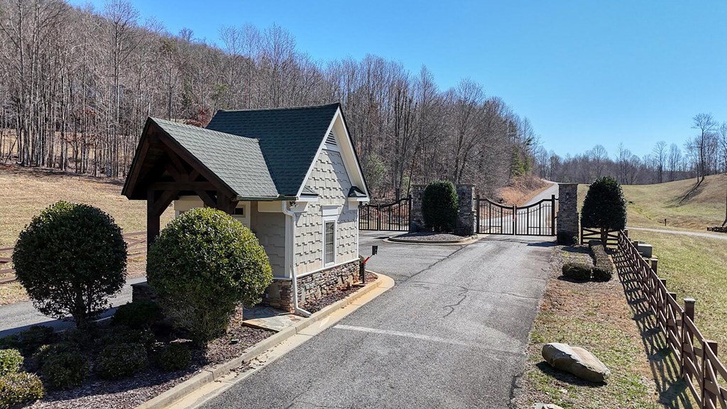 103 Wisteria Drive Murphy, NC 28906 - Photo 58 of 62 a picture of street view