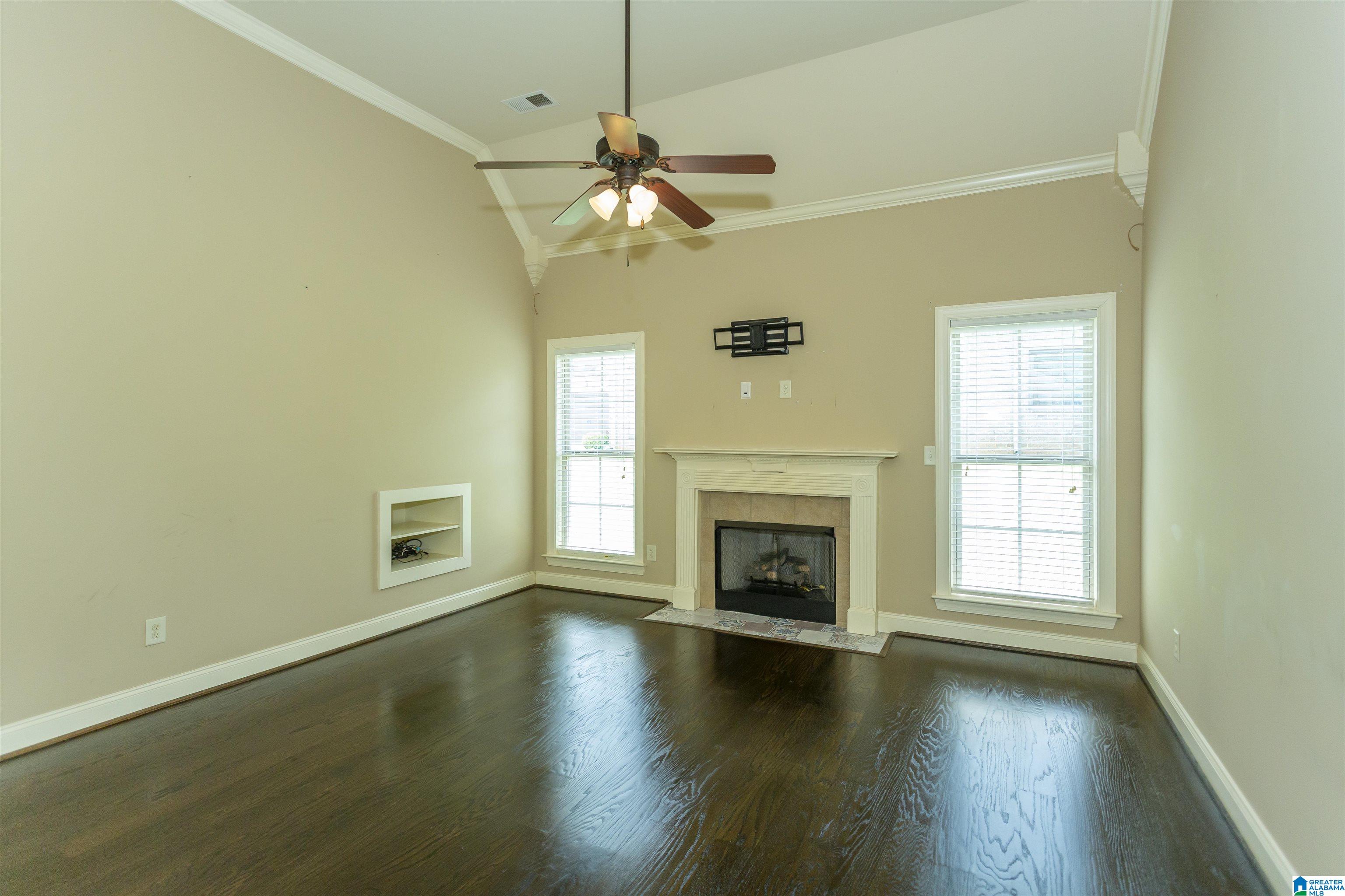 321 Lacey Avenue Alabaster, AL 35114 - Photo 13 of 32