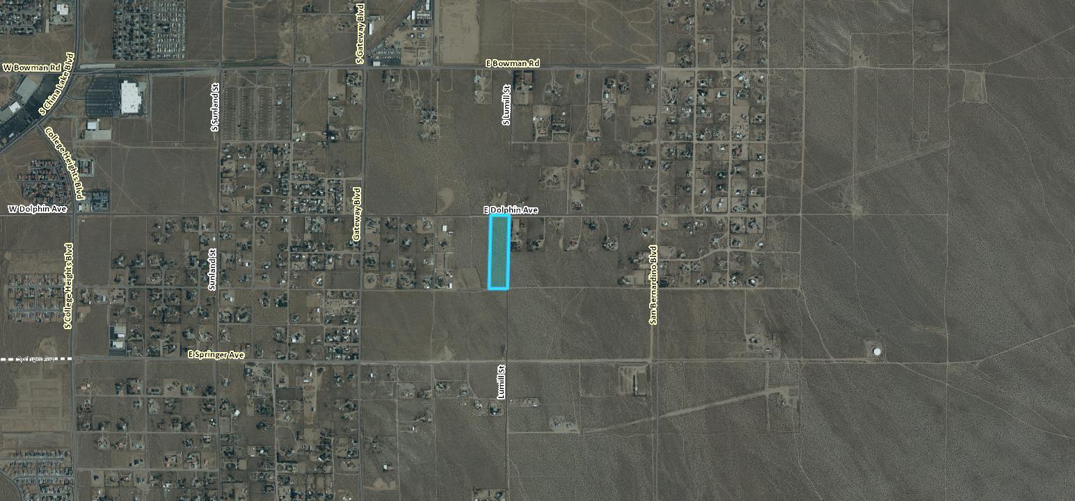 4 West Dolphin Avenue Ridgecrest, CA 93555 - Photo 6 of 16 a bathroom with a shower