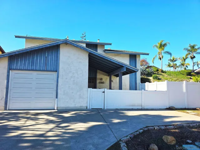 $4,295 | 2230 Ledgeview Lane, Spring Valley, CA 91977