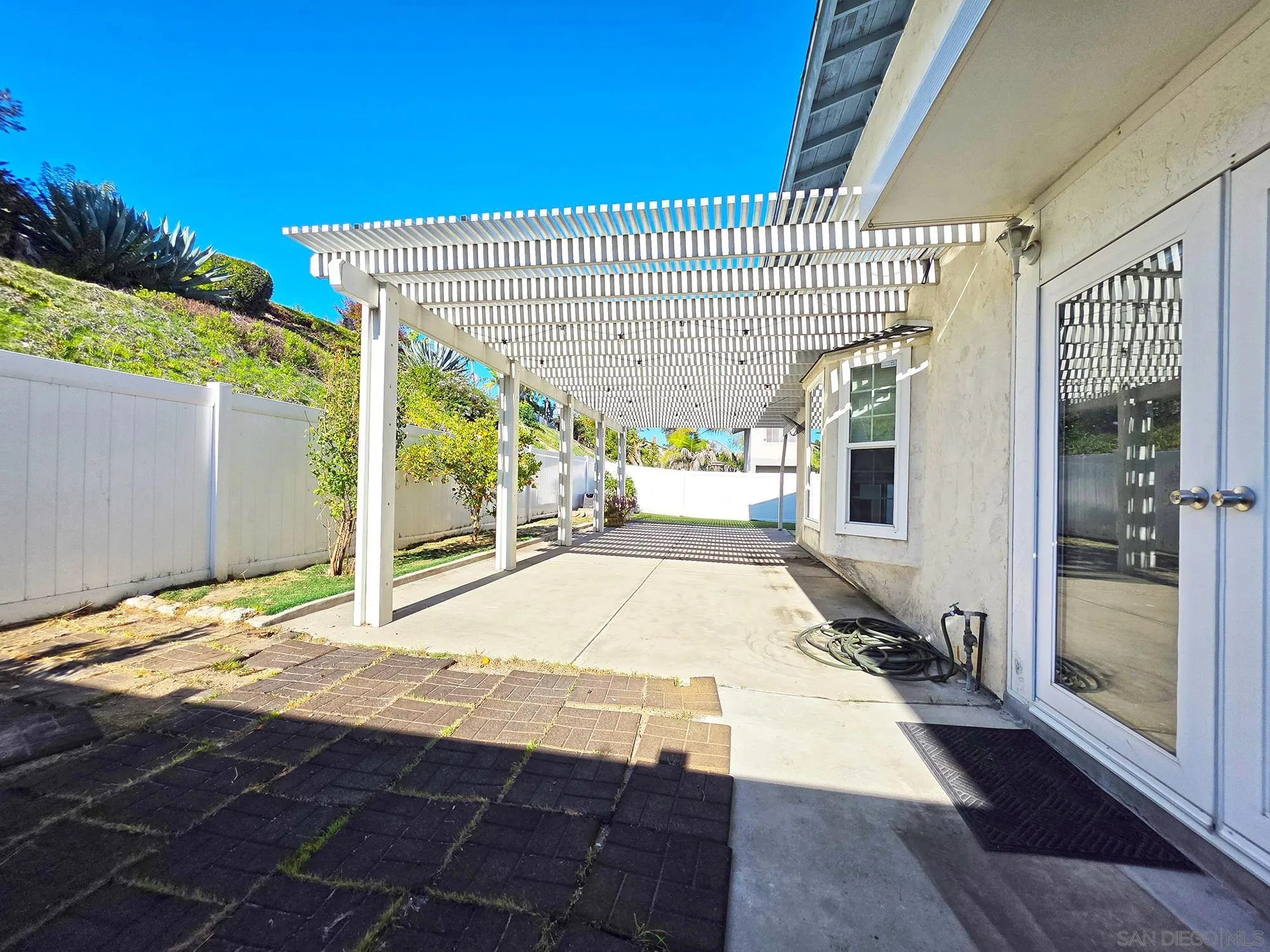 2230 Ledgeview Lane Spring Valley, CA 91977 - Photo 5 of 29