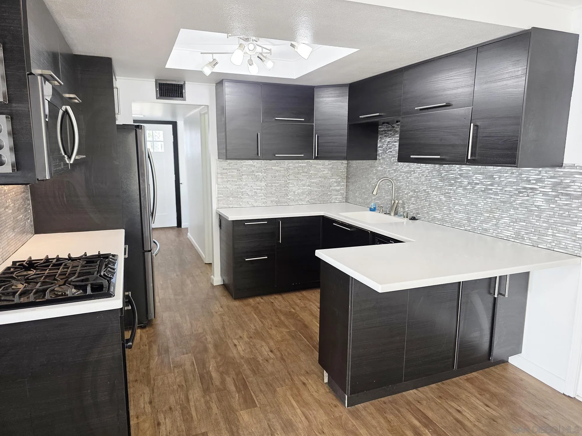 2230 Ledgeview Lane Spring Valley, CA 91977 - Photo 10 of 29