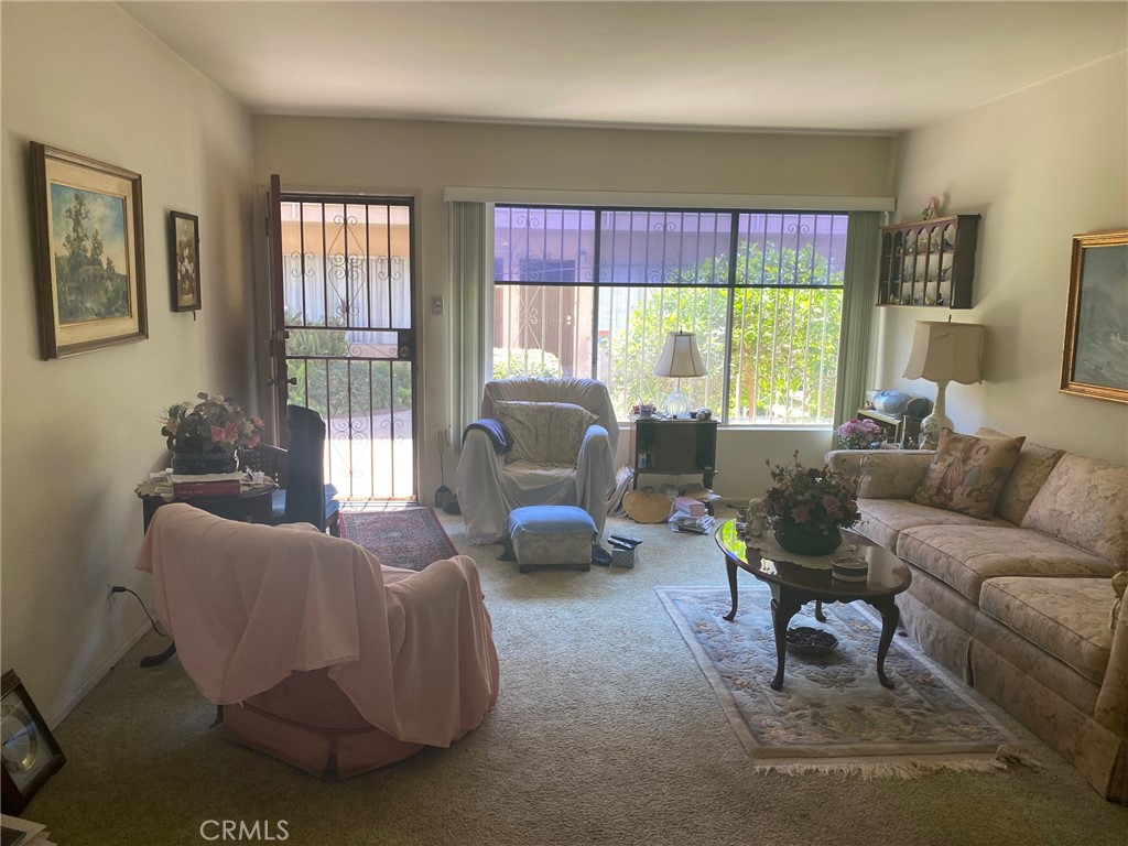 527 Cedar Avenue, Unit 1F Long Beach, CA 90802 - Photo 6 of 12