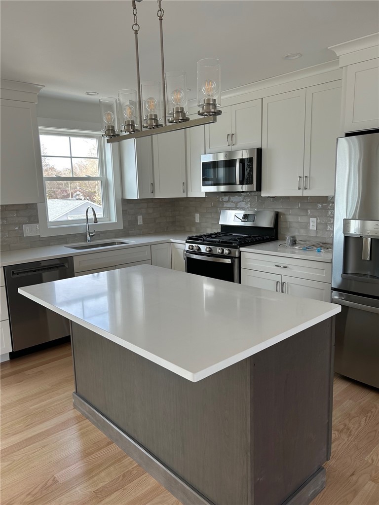 76 Red Maple Lane Warwick, RI 02886 - Photo 3 of 13 Gorgeous kitchen