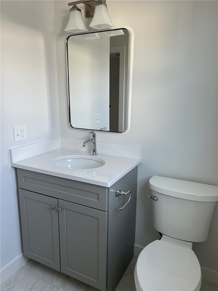 76 Red Maple Lane Warwick, RI 02886 - Photo 6 of 13 Half bath
