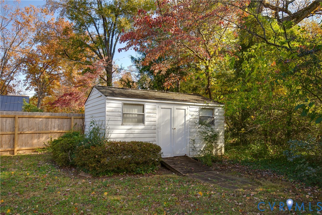 10200 Merrigan Road Richmond, VA 23235 - Photo 47 of 47 a view of house with backyard