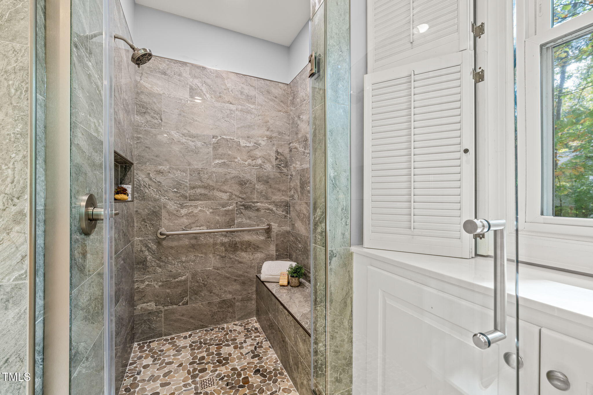 2209 Ridgefield Drive Chapel Hill, NC 27517 - Photo 26 of 57 a bathroom with a shower