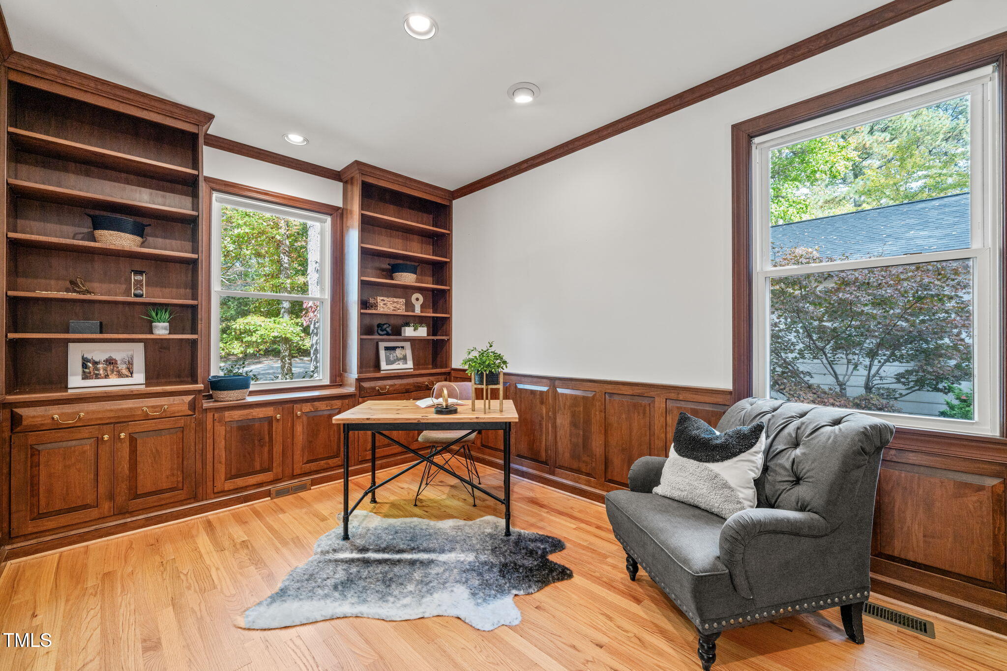 2209 Ridgefield Drive Chapel Hill, NC 27517 - Photo 28 of 57 a living room with furniture and a large window
